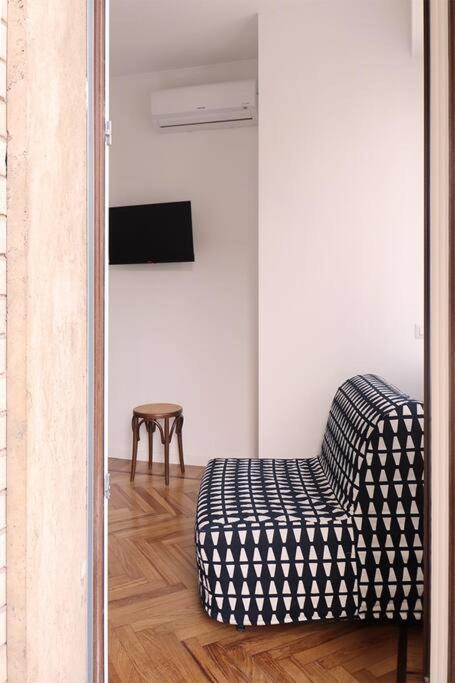 Bilocale Metro 4 Blu Frattini - Airport Linate Apartment Милано Екстериор снимка